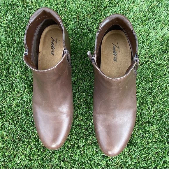 TROTTERS Womens Major Round Toe Block Heel Leather Booties Brown 10.5 M - Picture 4 of 10